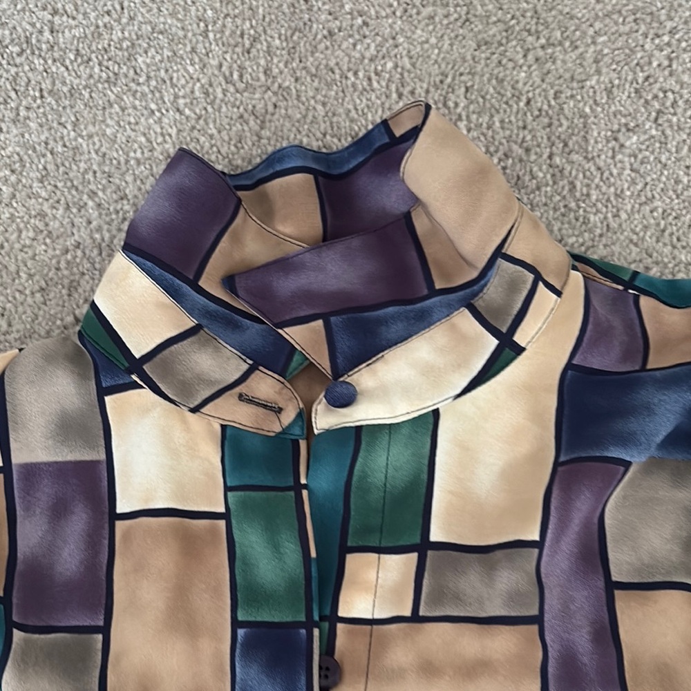 Geometric Patterned Long Sleeve Blouse - Picture 4 of 4